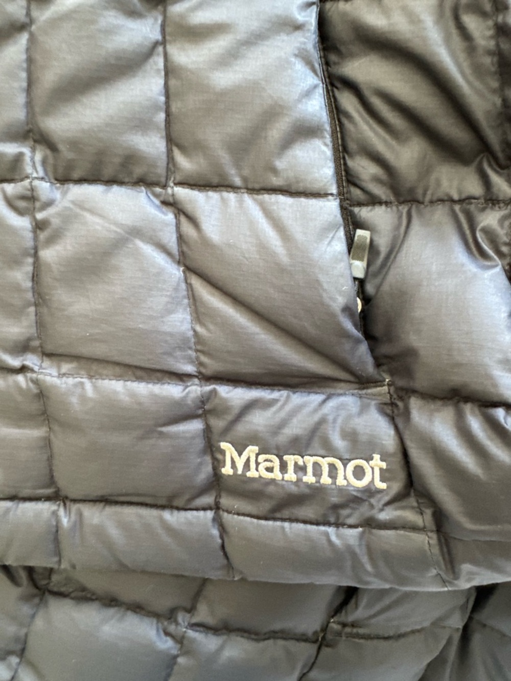 Marmot Black down fill puffer Vest - Picture 5 of 15
